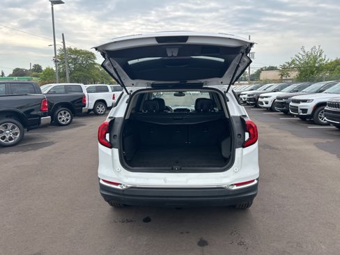 Used 2018 GMC Terrain SLT image 9