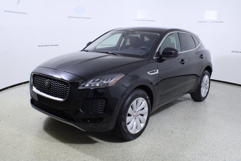 Used 2018 Jaguar E-PACE SE image 4