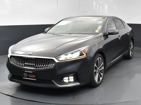 Used 2018 Kia Cadenza Technology image 3
