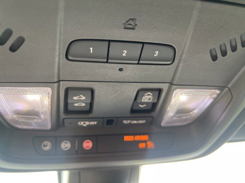 Used 2021 Chevrolet Blazer RS w/ Enhanced Convenience Package image 19