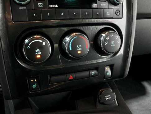 Used 2009 Dodge Challenger SRT8 image 79