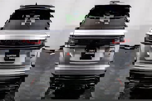 Used 2018 Land Rover Range Rover Velar R-Dynamic HSE image 9