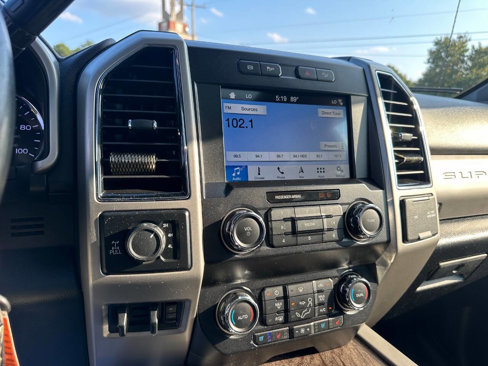 Used 2019 Ford F250 Lariat image 16