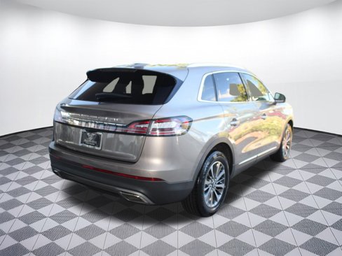 Used 2021 Lincoln Nautilus FWD w/ Equipment Group 101A image 8