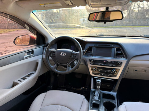 Used 2016 Hyundai Sonata SE image 39