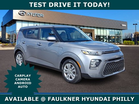 Used 2022 Kia Soul LX image 1
