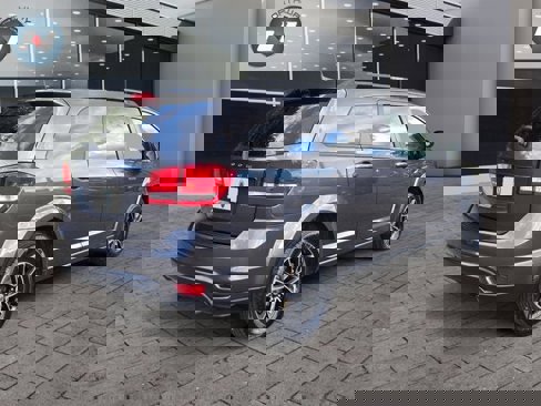 Used 2018 Dodge Journey SXT w/ Connectivity Group image 5
