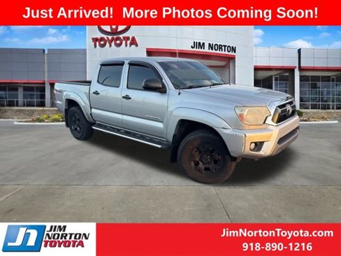 Used 2012 Toyota Tacoma PreRunner w/ TRD Off-Road Pkg image 1