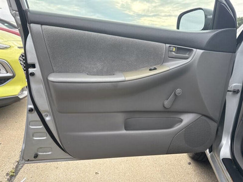 Used 2005 Toyota Corolla S image 15