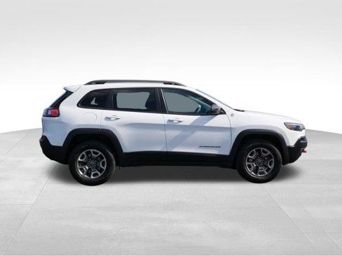 Certified 2019 Jeep Cherokee Trailhawk w/ Cold Weather Group image 10