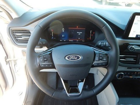 New 2025 Ford Escape Active w/ Cold Weather Package image 8