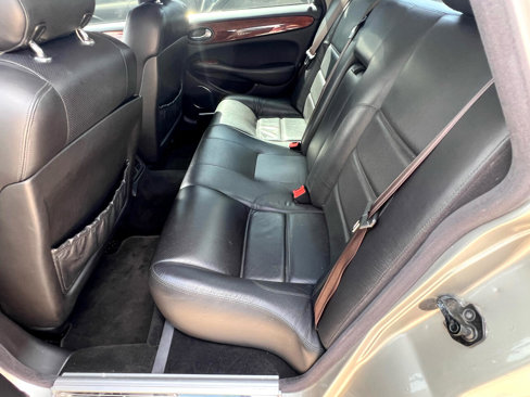 Used 1999 Jaguar XJ8 image 40