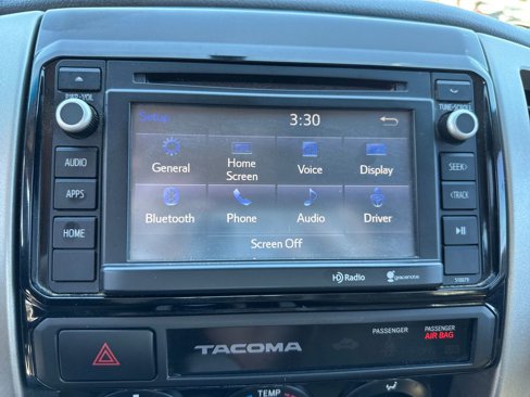 Used 2015 Toyota Tacoma PreRunner image 24