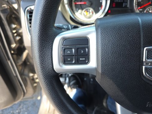 Used 2011 Dodge Durango Express image 18