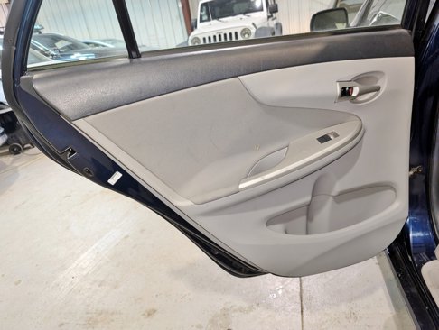Used 2011 Toyota Corolla LE image 17