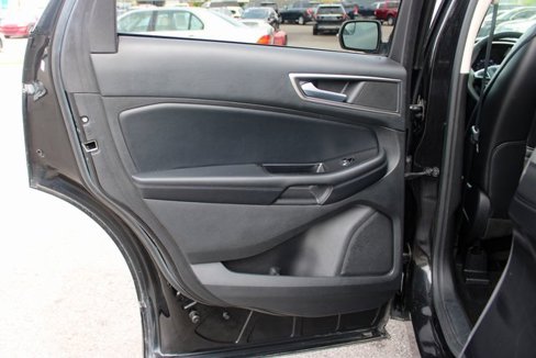 Used 2015 Ford Edge SEL w/ Equipment Group 201A image 31