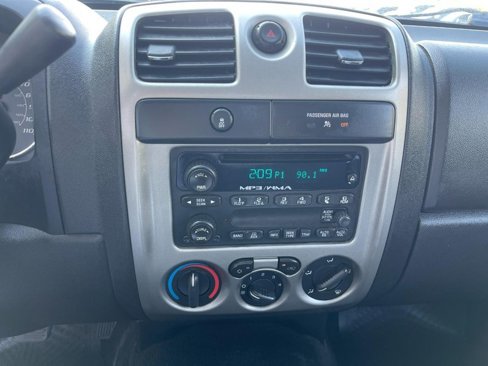 Used 2012 Chevrolet Colorado W/T image 15