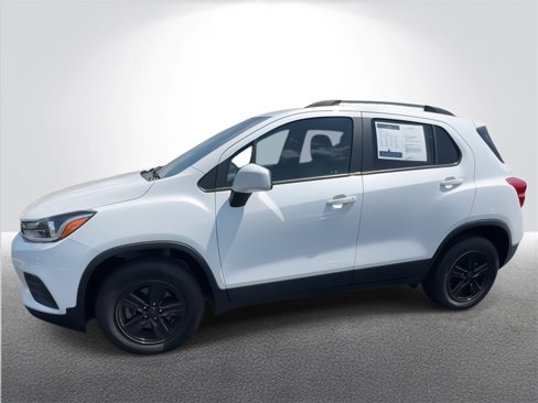Certified 2022 Chevrolet Trax LT w/ LT Convenience Package image 5
