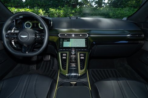 Used 2025 Aston Martin V8 Vantage Coupe image 19