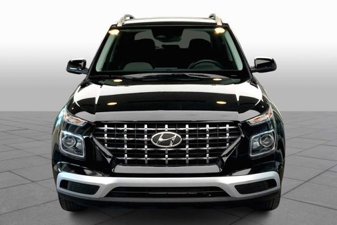 Used 2023 Hyundai Venue SEL image 3
