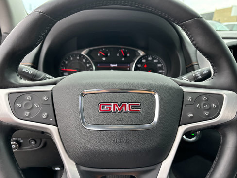 Used 2021 GMC Terrain SLT image 13