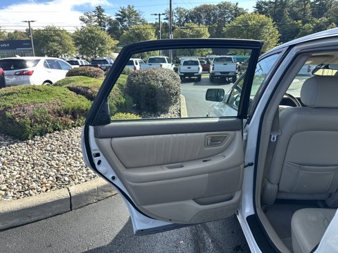 Used 2003 Toyota Avalon XL image 25