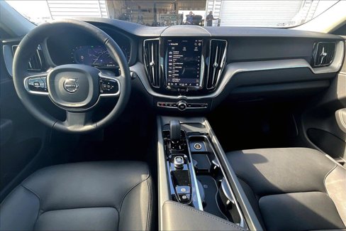 New 2025 Volvo XC60 B5 Plus w/ Protection Package Premier image 7