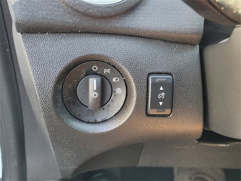 Used 2018 Ford Fiesta SE image 29