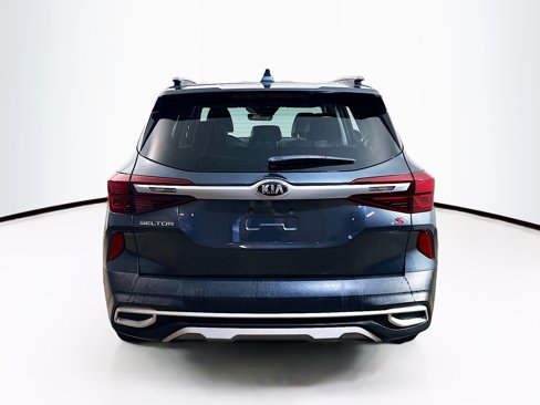 Certified 2021 Kia Seltos S image 7