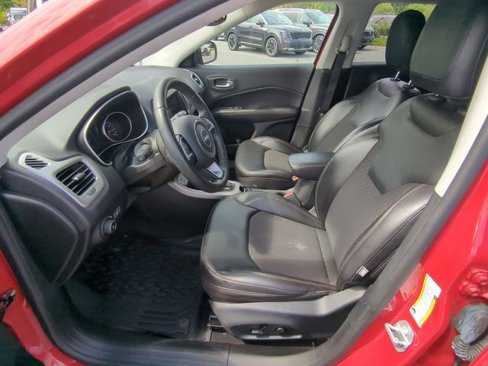 Used 2018 Jeep Compass Latitude w/ Popular Equipment Group image 18