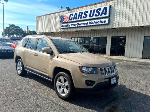 Used 2016 Jeep Compass Latitude image 1