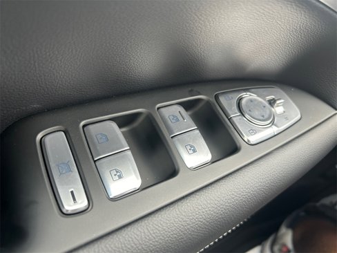 New 2025 Genesis G70 2.5T image 20