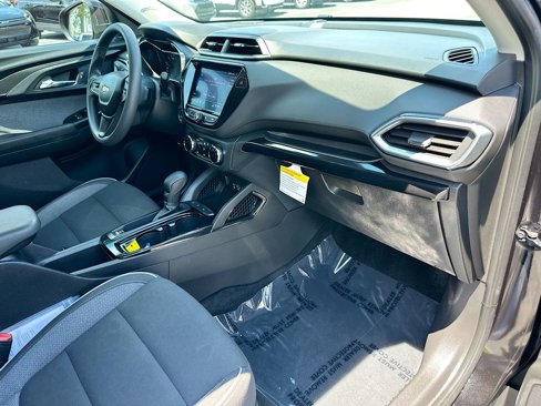 Certified 2021 Chevrolet TrailBlazer LT w/ Convenience Package image 27