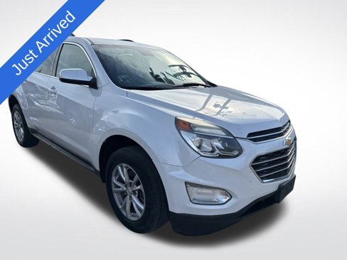 Used 2017 Chevrolet Equinox LT w/ Convenience Package image 3