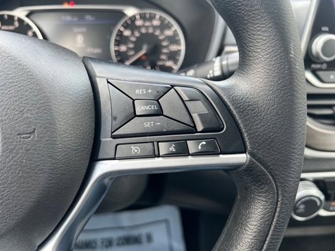 Used 2023 Nissan Altima 2.5 SV image 21