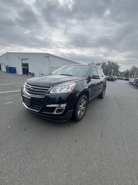 Used 2017 Chevrolet Traverse LT image 4