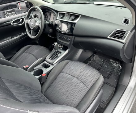 Used 2017 Nissan Sentra SV w/ Style Package image 10