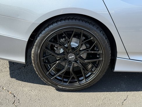 Used 2019 Honda Accord Sport image 11