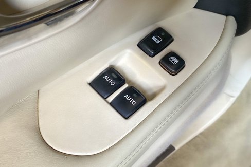 Used 2002 Lexus SC 430 Convertible image 25