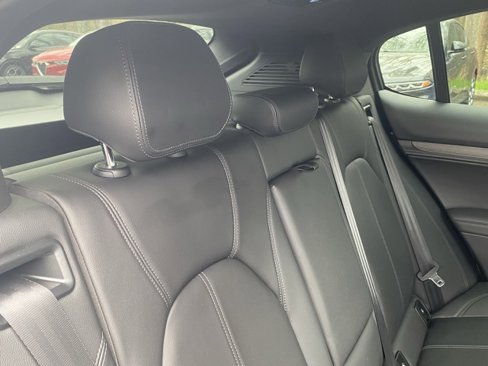 Used 2023 Alfa Romeo Stelvio Ti image 44