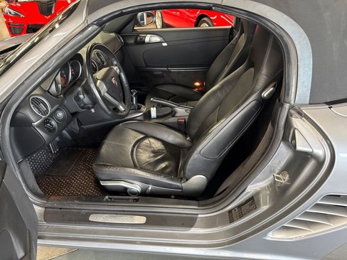 Used 2005 Porsche Boxster image 30