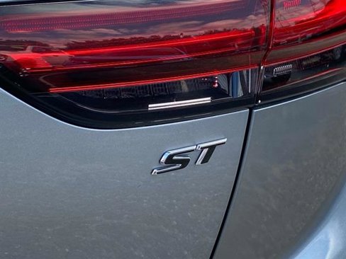 Used 2023 Buick Envision Preferred image 6