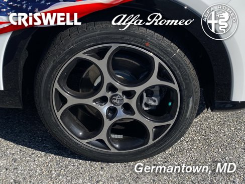 New 2025 Alfa Romeo Tonale image 12