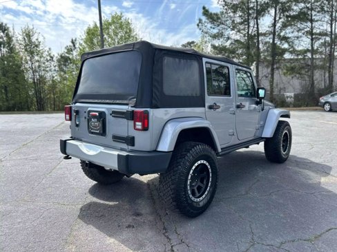 Used 2015 Jeep Wrangler Unlimited Sahara w/ Connectivity Group image 11
