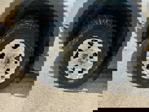 Used 2003 Ford Explorer XLT image 10