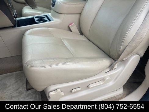Used 2013 Chevrolet Avalanche LT w/ All-Star Edition image 12