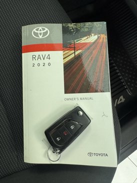 Used 2020 Toyota RAV4 LE image 28