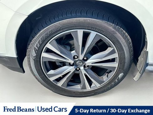 Used 2019 Nissan Pathfinder Platinum image 36