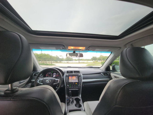 Used 2017 Toyota Camry SE image 9