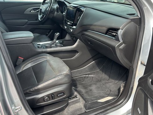 Used 2020 Chevrolet Traverse Premier image 26